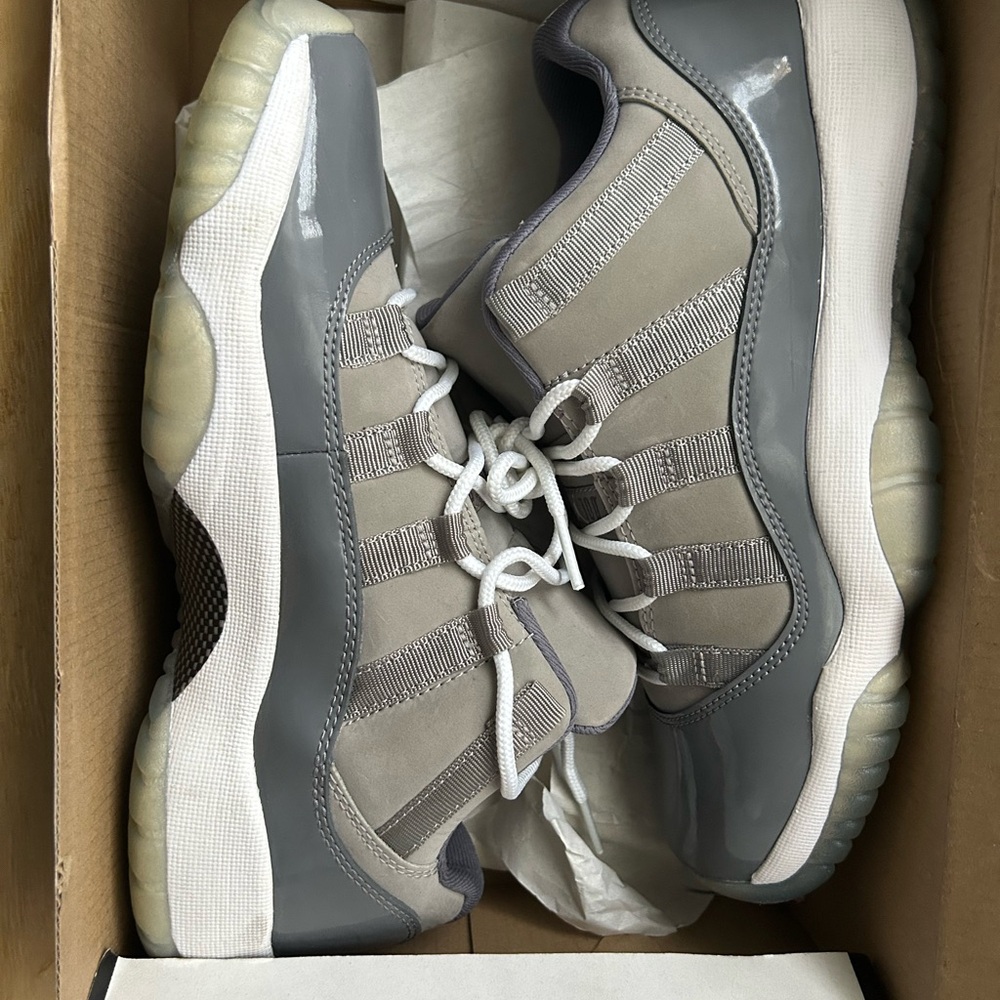 Cool Grey Jordan Retro 11 low GS Sneakers